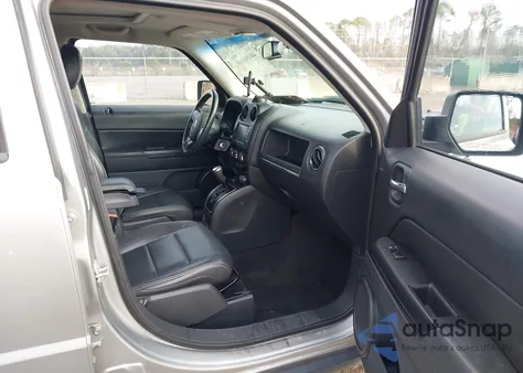 2015 Jeep Patriot High Altitude Edition z USA, uszkodzony, nr VIN 1C4NJPFA2FD157090